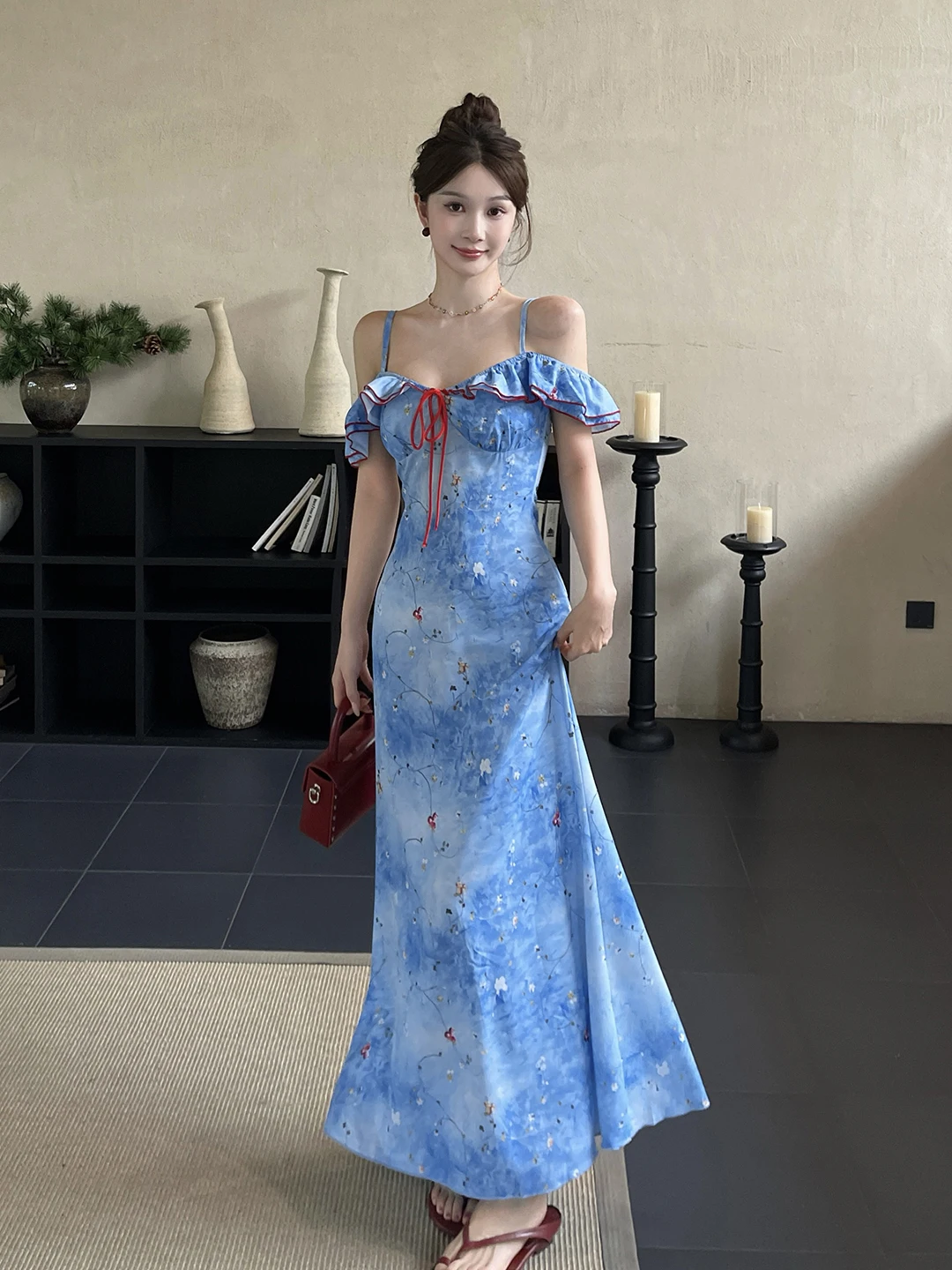 فستان مكشكش بفيونكة منقوشة بالزهور باللون الأزرق الفرنسي بكتف واحد للنساء أنيق بقصة ضيقة على شكل حرف a فستان صيفي يتميز بنمط تشبه الجنية
