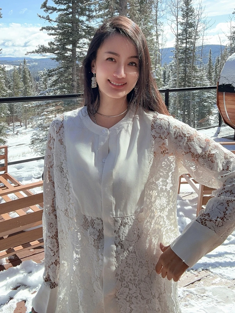 

Новинка! Элегантная блузка с кружевными вставками и пэчворком, темно-синяя, весна-лето, прямой крой, хлопок/полиэстер.