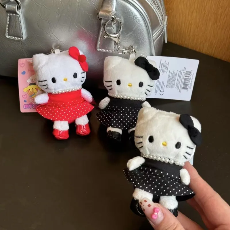 

New Me Co-branded Black Leather Pearl Necklace Polka Dot Skirt Hellokittys Bag Pendant Plush Doll Girl Bag Pendant Keychain Gift
