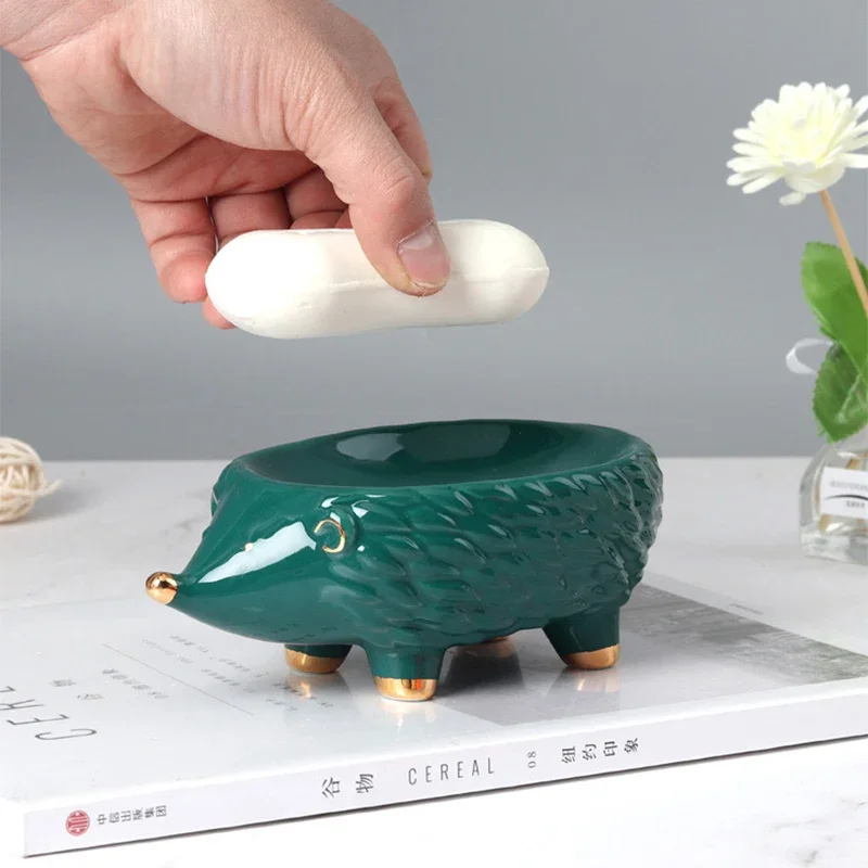 Ceramic Hedgehog Soap Holder Fashion Soap Box Soap Drain Container Dispenser for Hotel Home Toilet Shower Bathroom Accessories