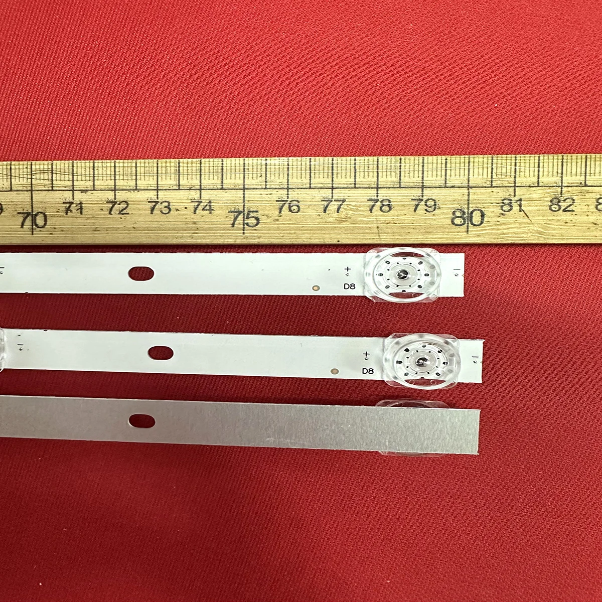 หลอดไฟ8ดวงแถบไฟ LED 3ชิ้นสำหรับ JLW43_3X8_MCPCB_V0 DSM jlw 43 0D20 dsmled