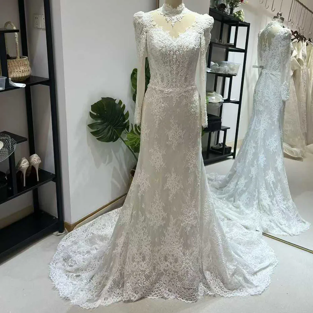 

Customized Turtle Bridal Gown Long Sleeves Embroidery Sheath Fit Wedding Dress For Women