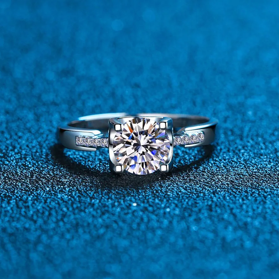 

Moissanite wedding ring 0.5 carats 1 carat 2 carats 18K gold set with diamonds Moissanite diamond ring platinum PT950 imprint