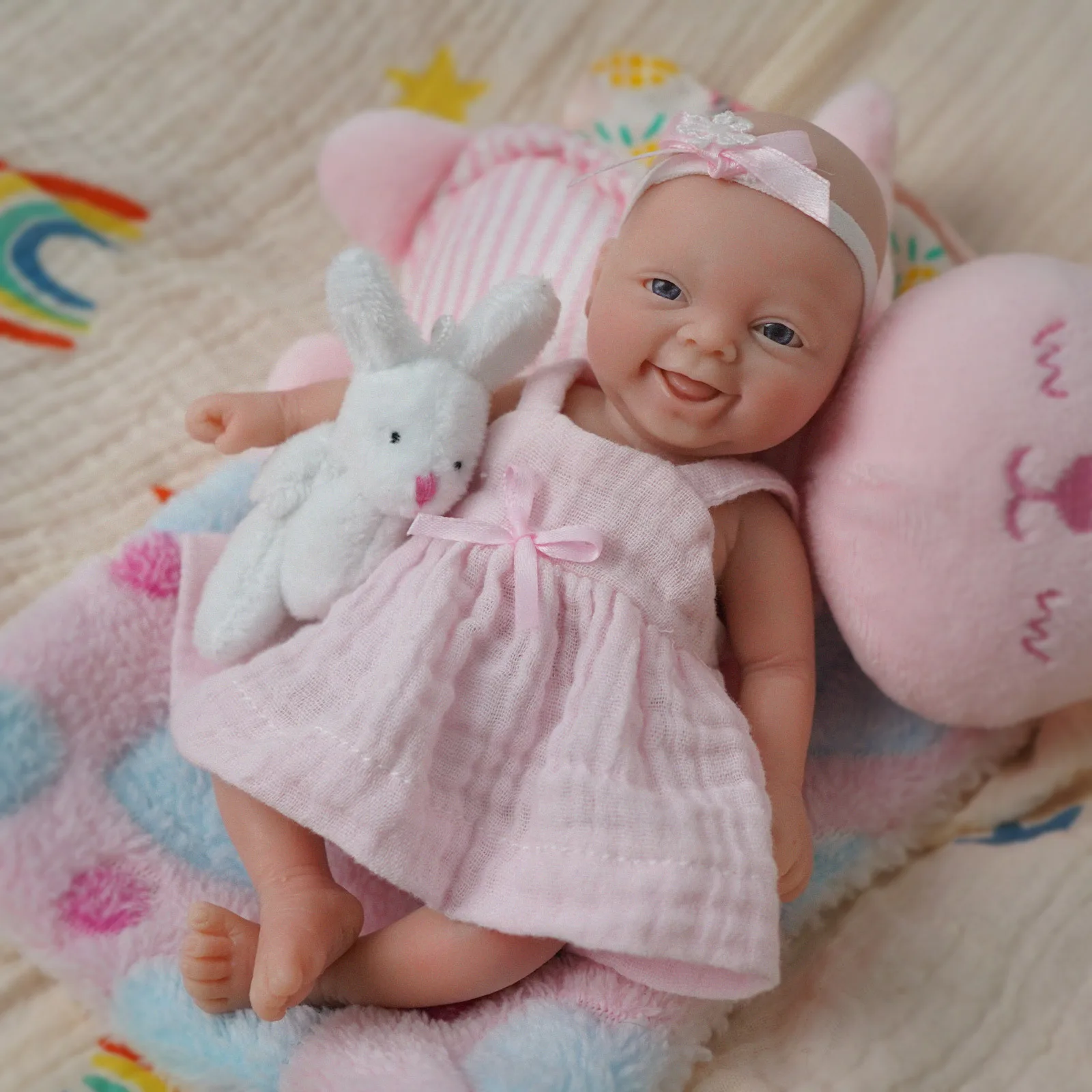 Muñeca reborn de cuerpo completo de silicona para bebés, muñeca de bebé en miniatura de 7 pulgadas, sonrisa, muñecas de niña que se ven reales con