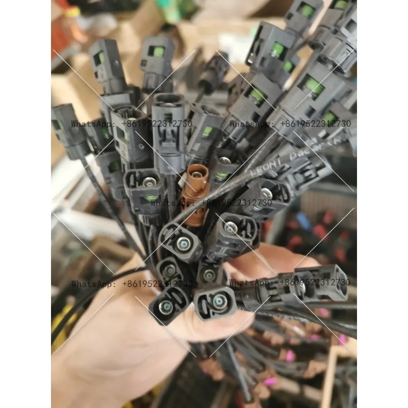 

Подходит для жгута проводов камеры зеркала заднего вида Mercedes-Benz, оригинальные детали для разборки.