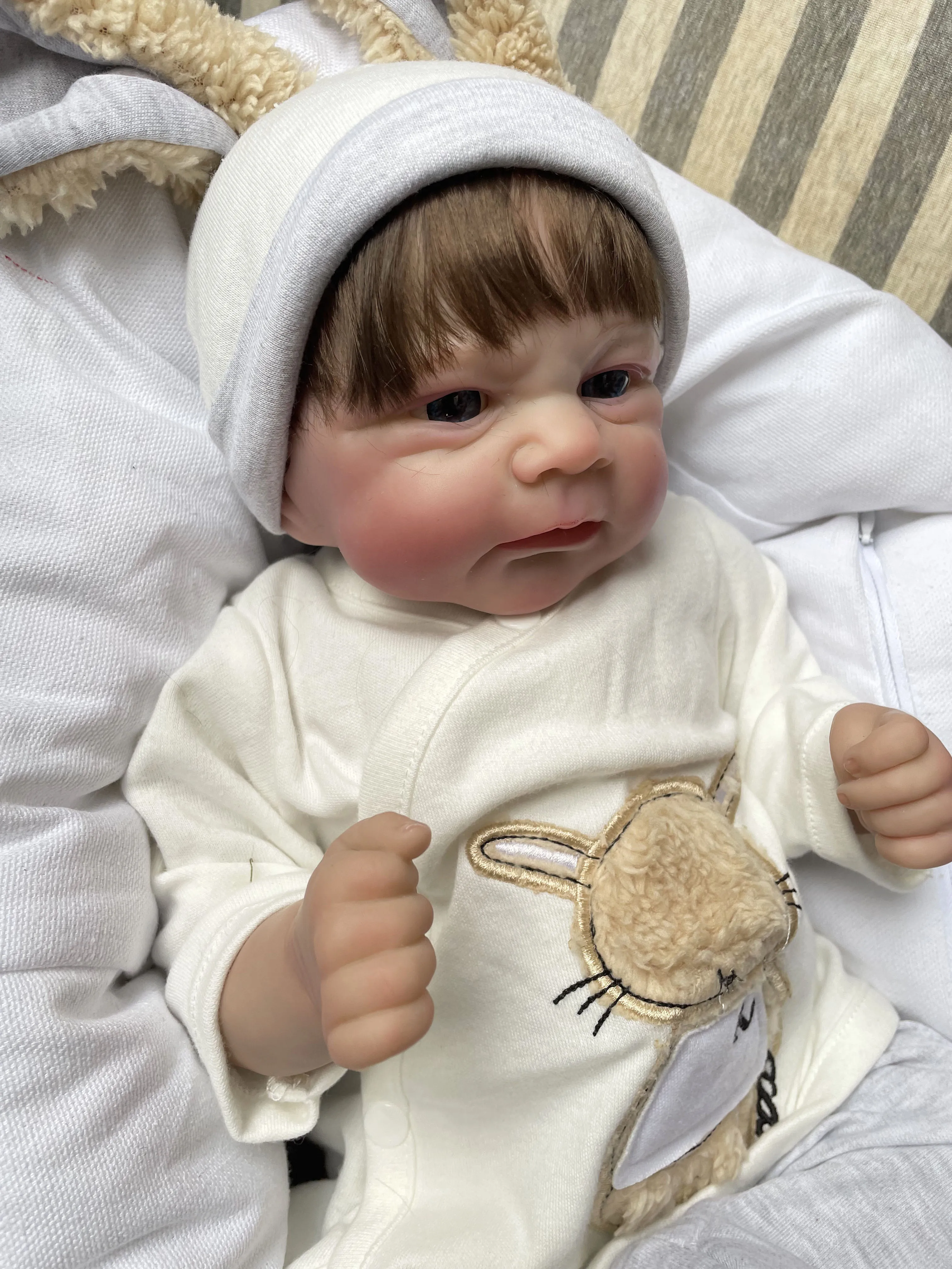 18 inch Elijah Zachte Doek Lichaam Levensechte Reborn Babypop Meerdere Lagen Schilderen 3D Huid Met Zichtbare Aderen Handgeworteld Haar