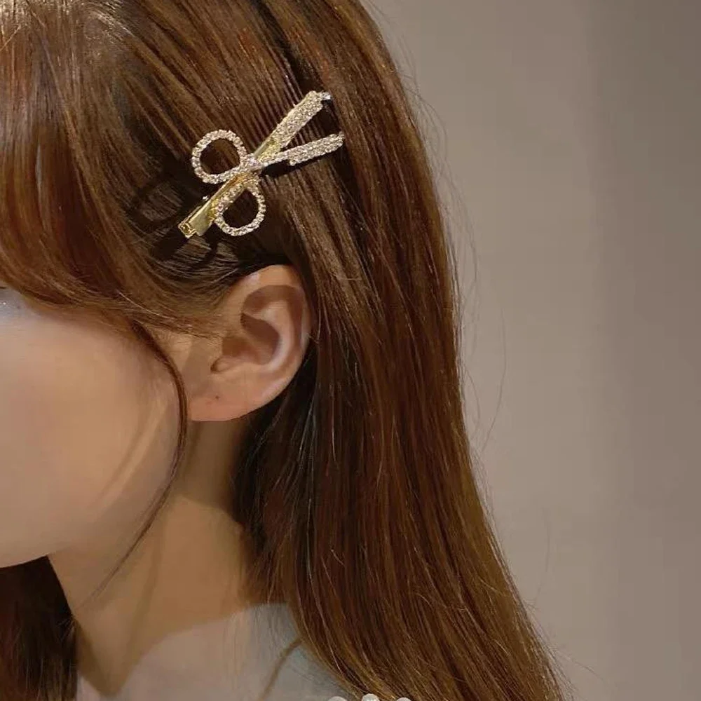 4 قطع Bowknot اللؤلؤ حجر الراين مشبك شعر للنساء العطاء الحلو أغطية الرأس بسيطة تنوعا دبوس الشعر حفل زفاف إكسسوارات الشعر