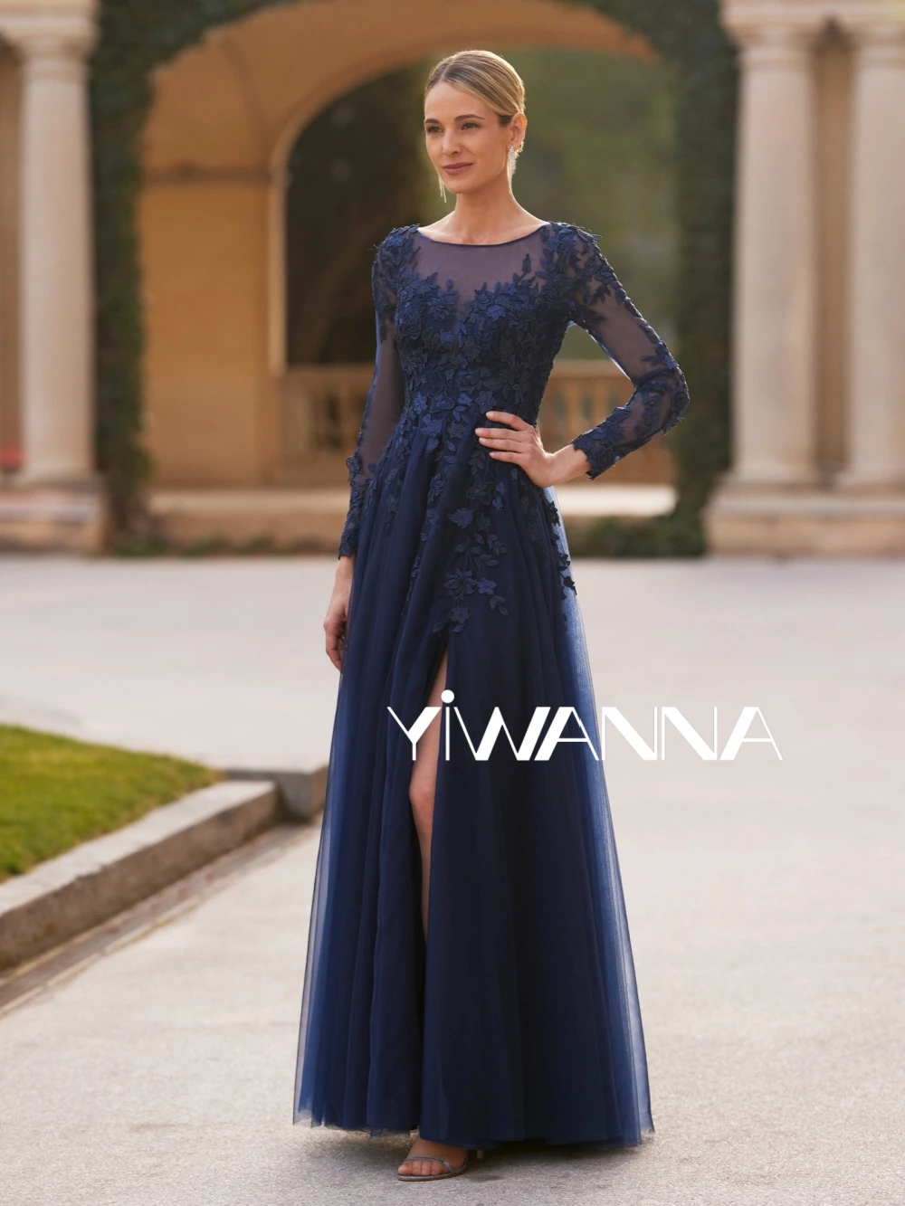 Modest O-neck Long Sleeve Mother Of The Bride Dress For Wedding Customized Lace Appliques Prom Dress 2025 Elegant Evening Gown