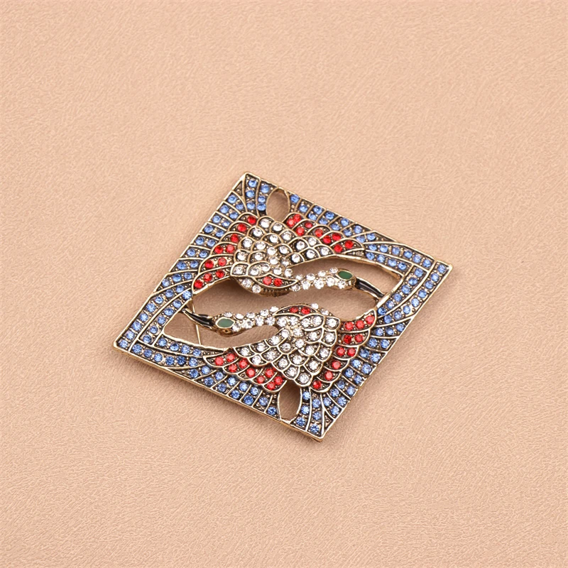 Vintage Big Crane Brooches for Women Unisex Rhinestone Healthy Animal Geometric Party Office Brooch Pins Gifts