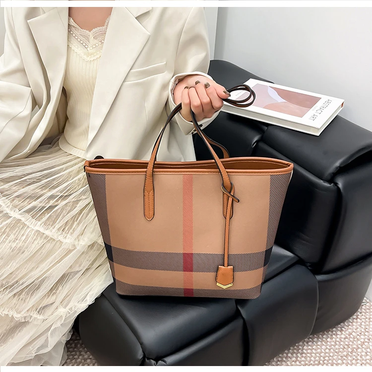 

Luxe-chic 2025 New Ladies Luxury Brand Leather Hand Bag Famous Designer Trendy Popular Classic​