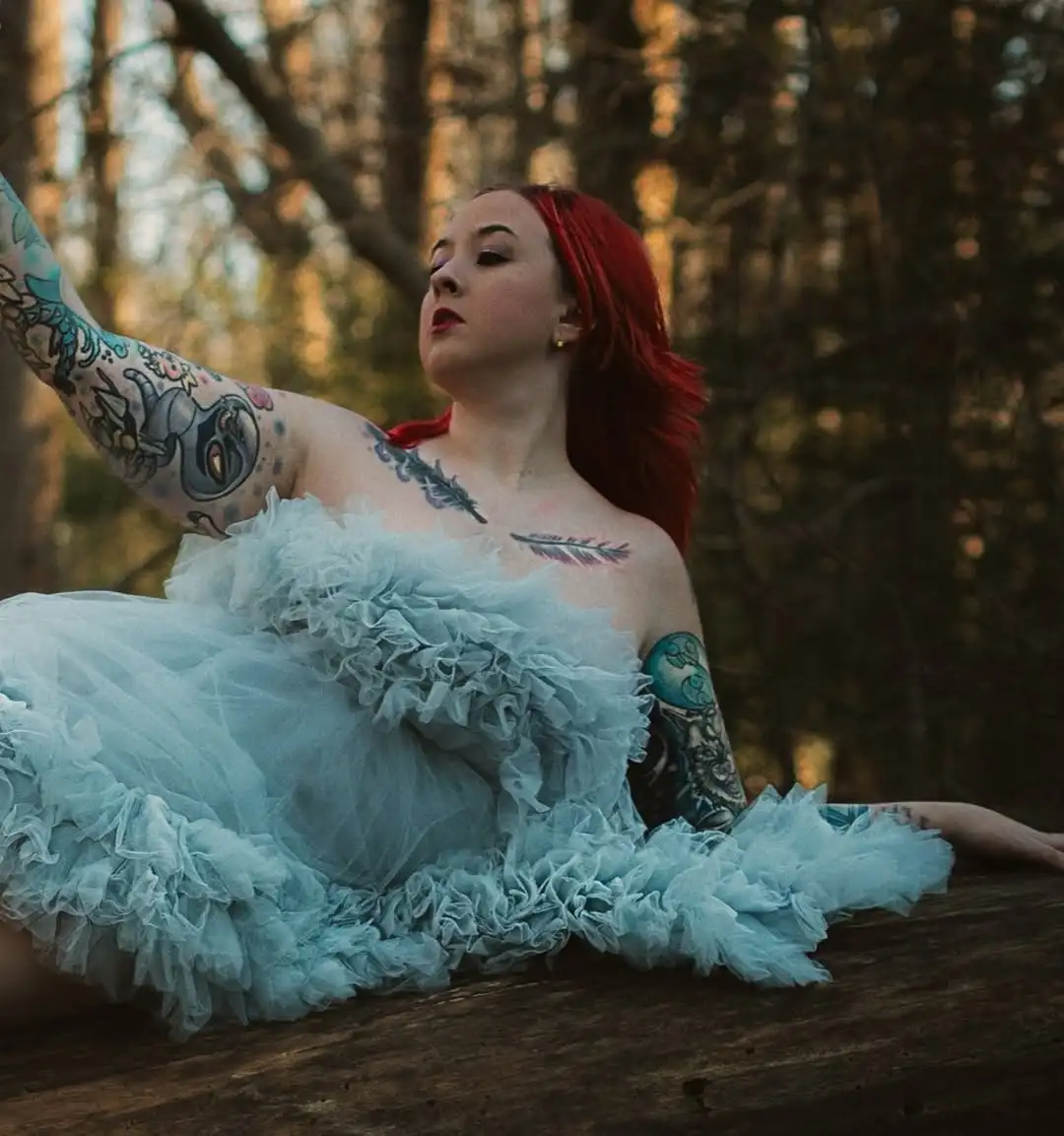 Bonito babados tule vestidos sem alças oi-baixo exuberante malha vestidos de baile de baile feminino fotografia inchado babados em camadas vestido de noite