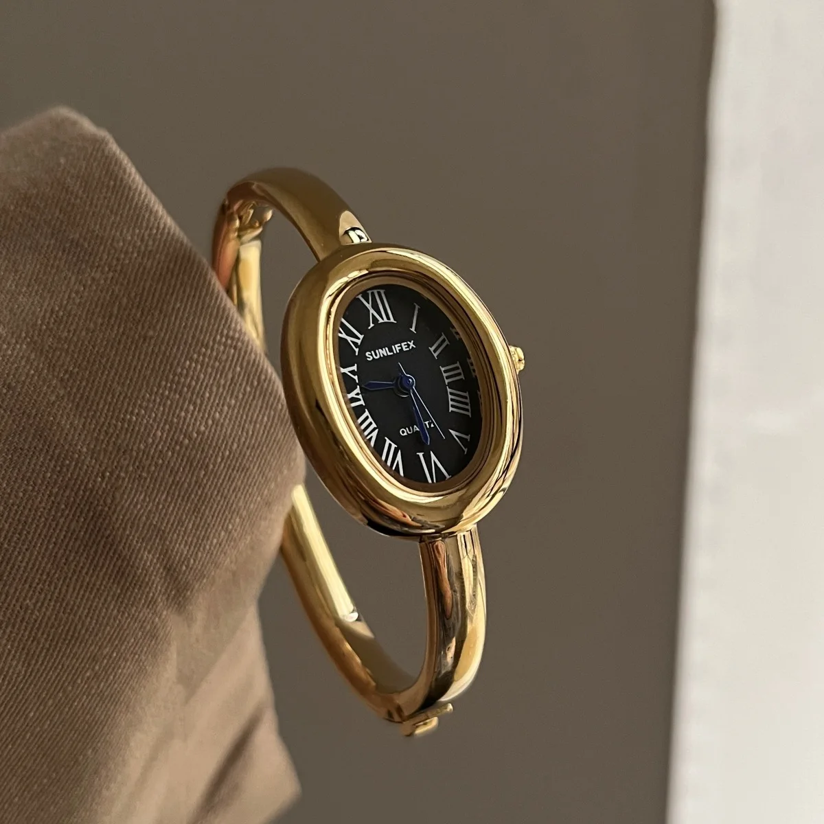 Oval Ladies Watch Gold with Diamonds Small Dial Female Women Quartz Watch Waterproof Lady Clock Bracelet Birthday Gift Box