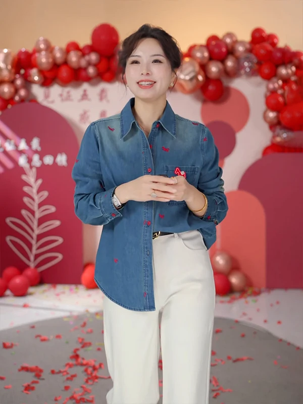 

Дизайнерская джинсовая куртка с вышивкой для женщин, повседневная, из хлопка, с длинным рукавом, с воротником, молодежная, зимняя...