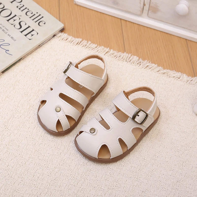 

Детские прогулочные туфли в корейском стиле, универсальные повседневные сандалии для детей, мягкая подошва, нескользящие, новинка лета 2026, пляжные туфли для малышей на липучках