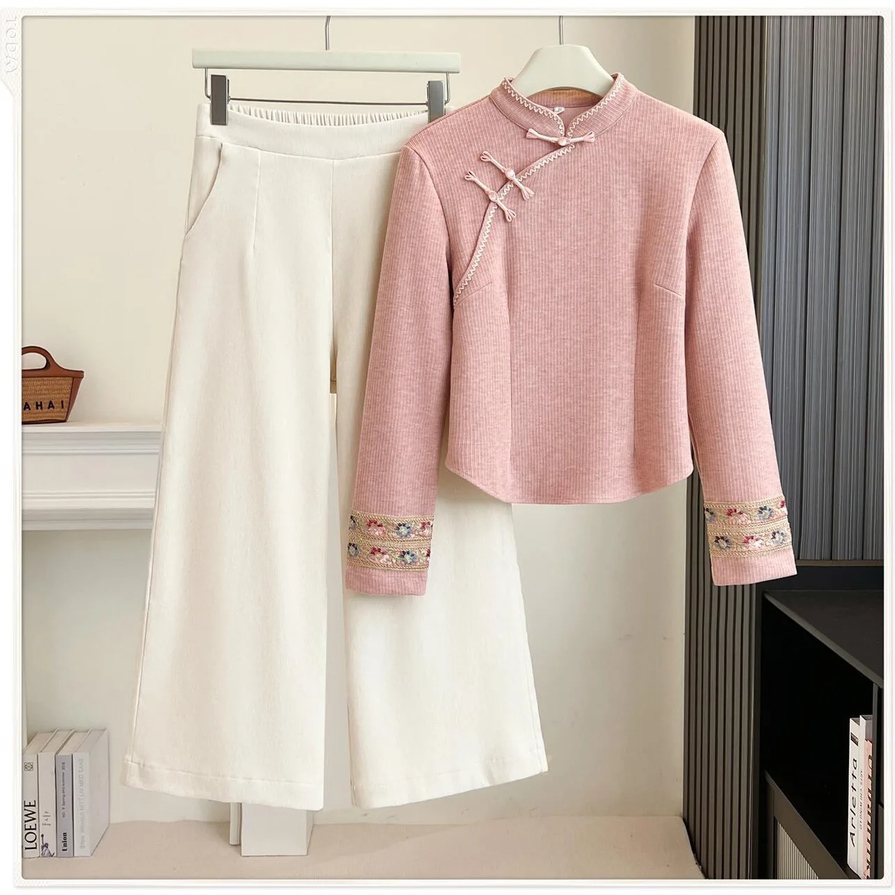 Elegant Chinese Style Knitted Base Shirt Women's Gentle Button Embroidered  Long Sleeve Inner Wear Small Shirt