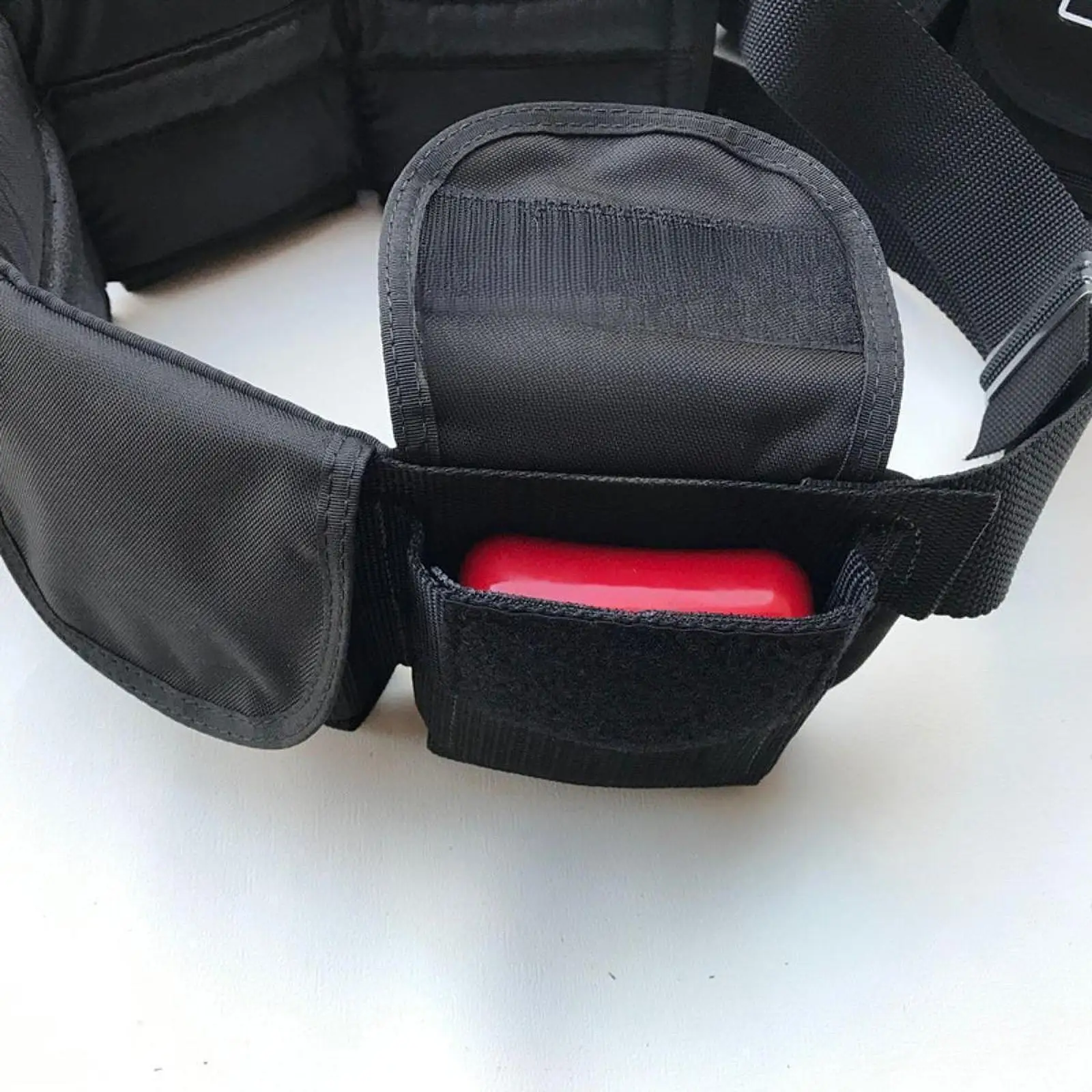 

Adjustable Diving Weight Belt with Stainless Steel Buckle Quick Release for Scuba Diving and Snorkeling