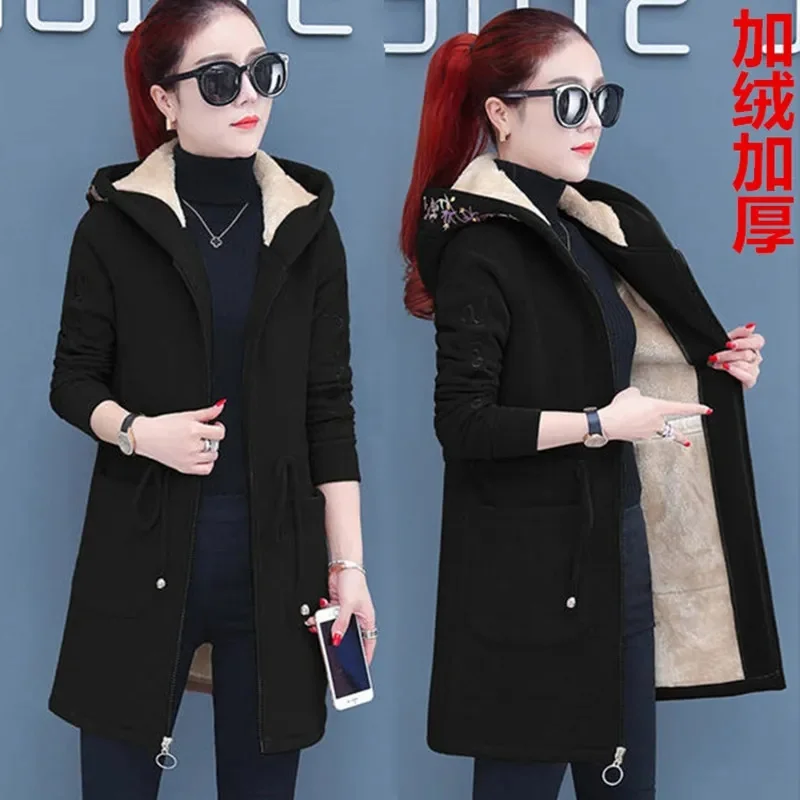 Plus Velvet Thicken Lamb Plush Coat Female 2024 New Autumn And Winter Parka Lace-Up Of Hooded Loose Long Trench Coat Embroid LA