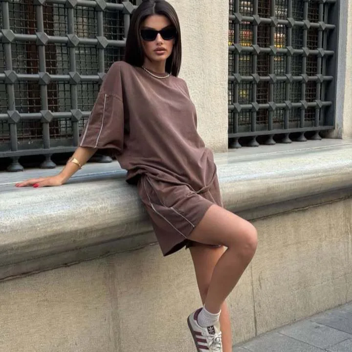 Casual Women T Shirt Set Solid Color Short Sleeve Round Neck Loose Top Elastic Waist Shorts 2 Piece Set