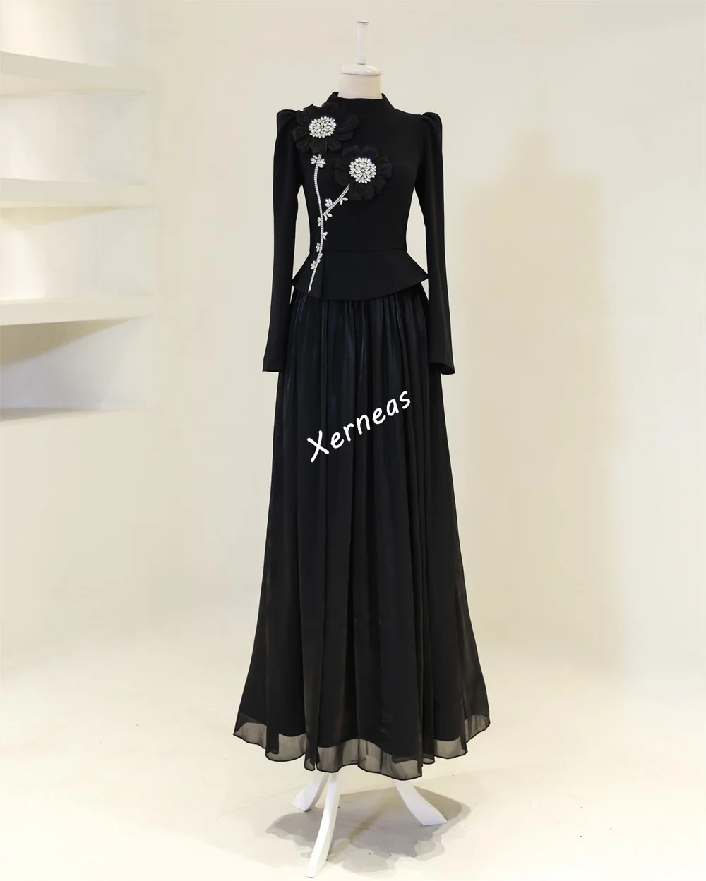 تخصيص جيرسي حجر الراين اليدوية زهرة عالية الياقة فساتين طويلة مناسبة مخصصة المرأة مساء أنيقة حفل زفاف