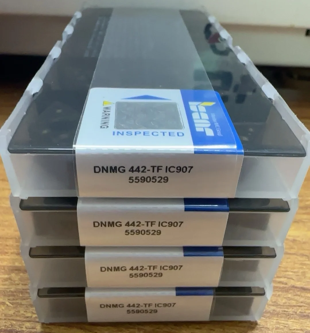 

Hard alloy cutting blades DNMG150608-TF IC907