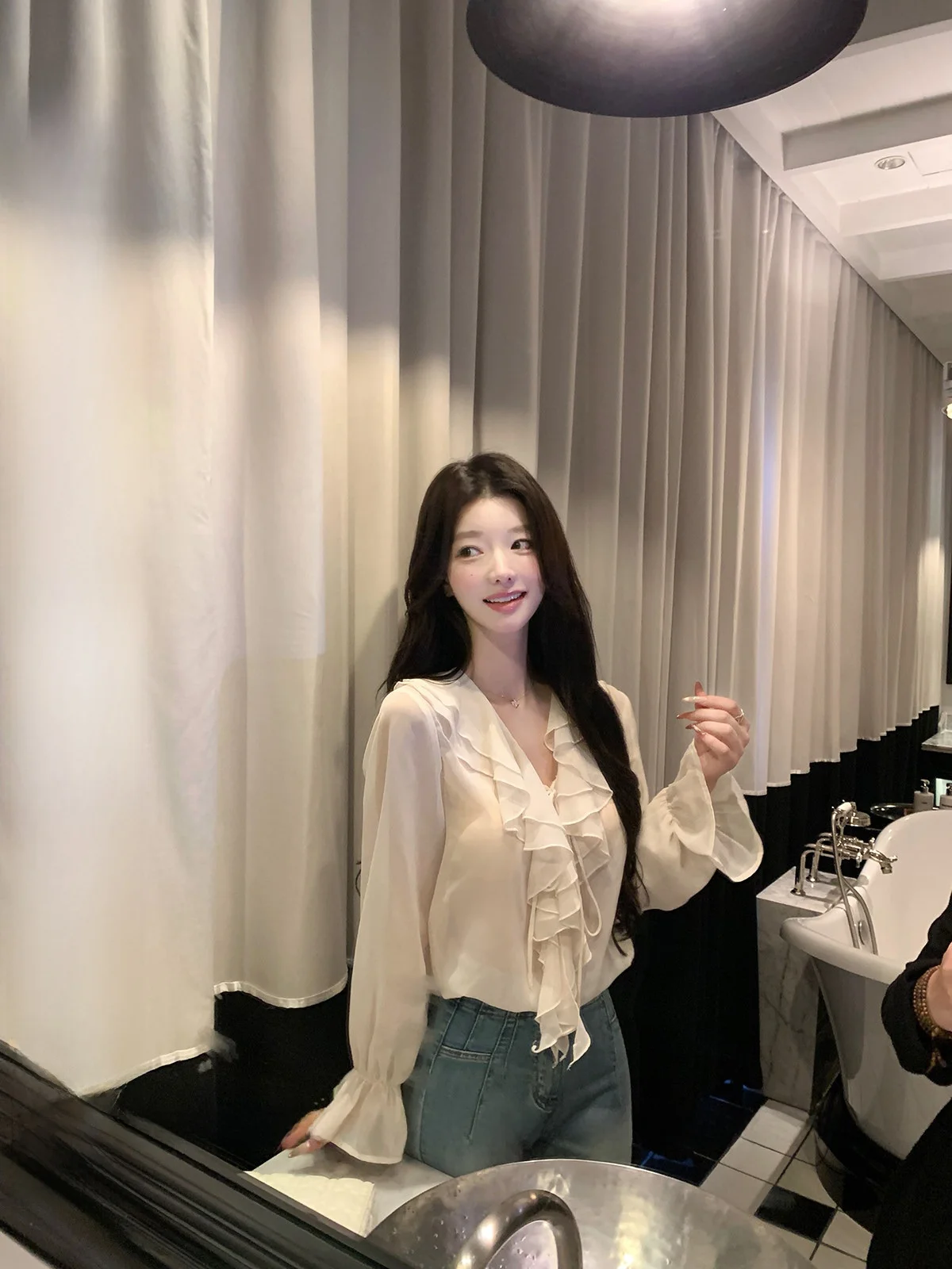 

Женская блузка Yoyozhang Zhang Yuyi Holiday Peach с V-образным вырезом из шифона, нежная, свободная, в повседневном стиле, с длинным рукавом, из полиэстера