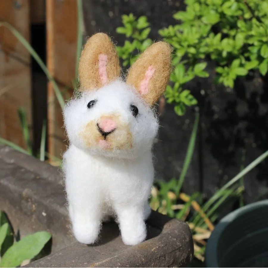 

Rabbit Ornament Handmade Decorative Easter Needle Felted Baby Bunny Statue Home Supplies