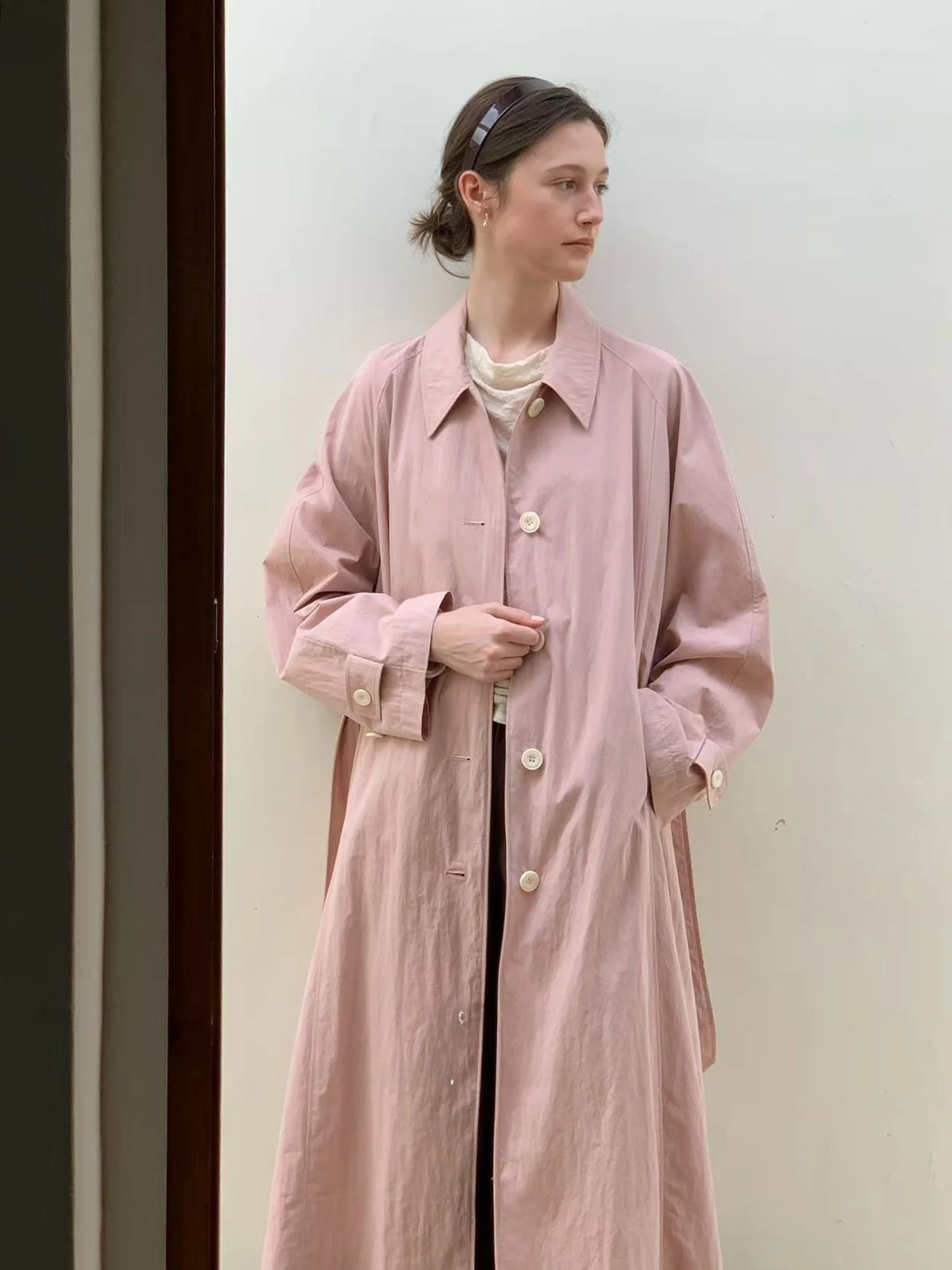 

Classic Long Coat Jacket Women's Salt Shrink Texture Fabric Commute Design Cotton Nylon Fiber Zipper Pure Color Elegant