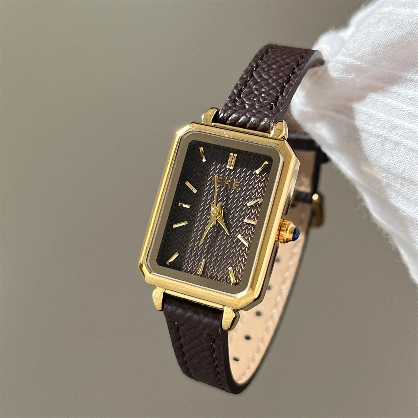 Exquisite And Versatile Square-Band Women'S Watch With Brown Strap, Fashionable, Petite, Simple And Casual Quartz Wristwatch.