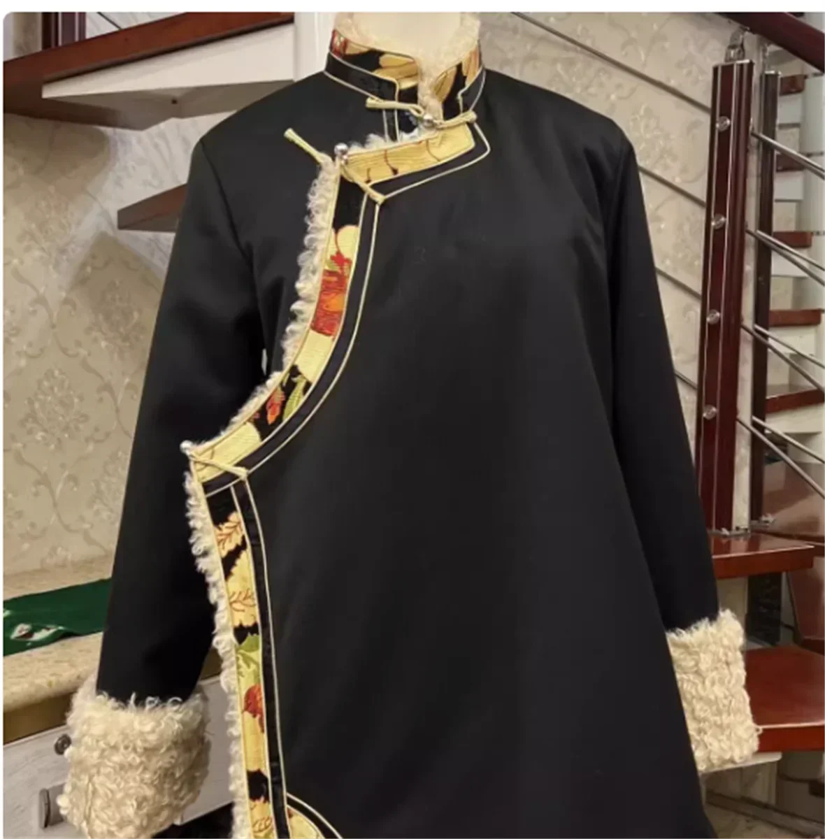 Xizang estilo étnico Otoño e Invierno chaqueta térmica tibetana gruesa para mujer