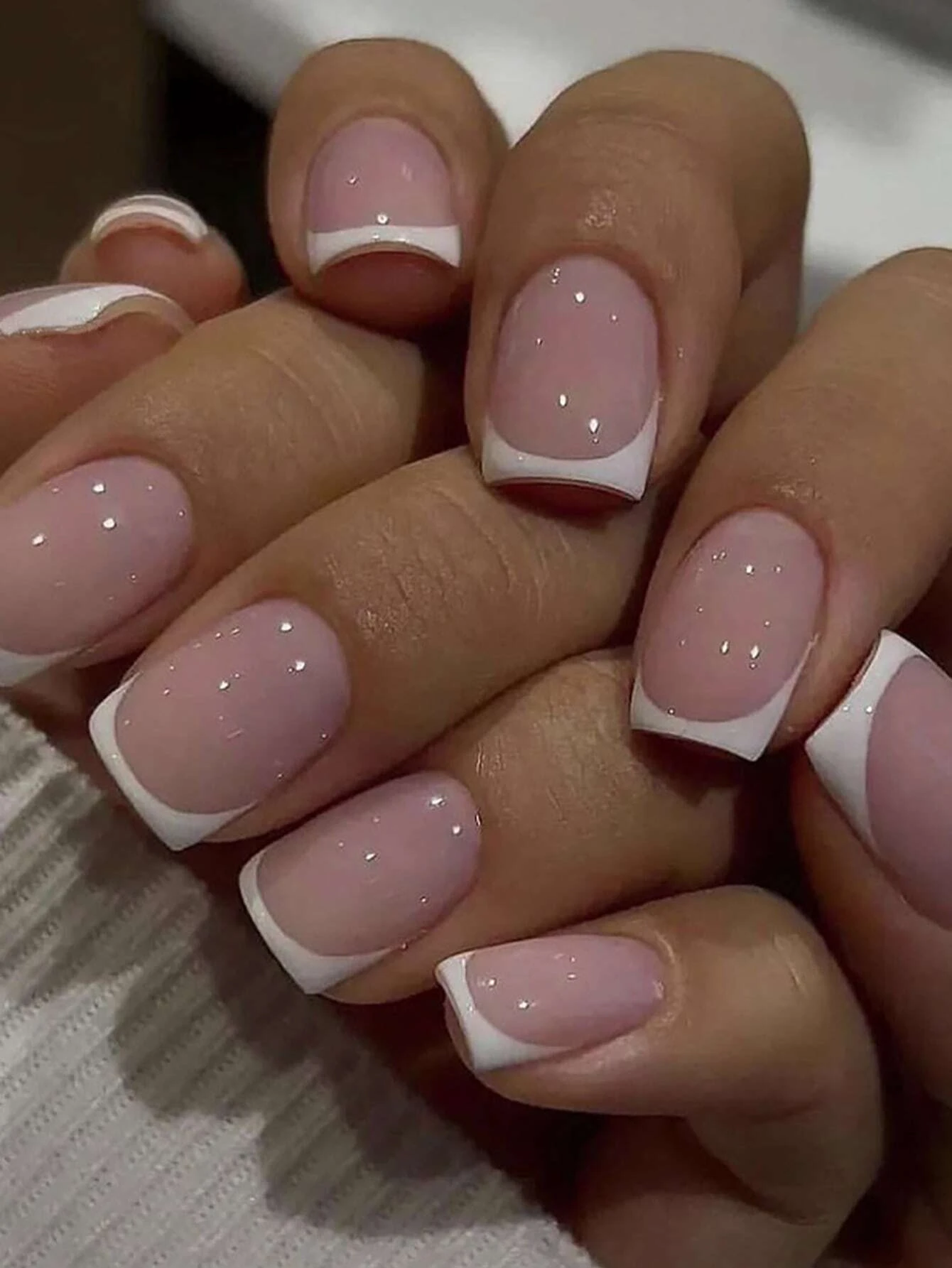 24 teile/satz kurze quadratische künstliche nägel für frauen nette braut herz weiß französisch tipps faux ongles y2k drücken auf falsche nagel liefert