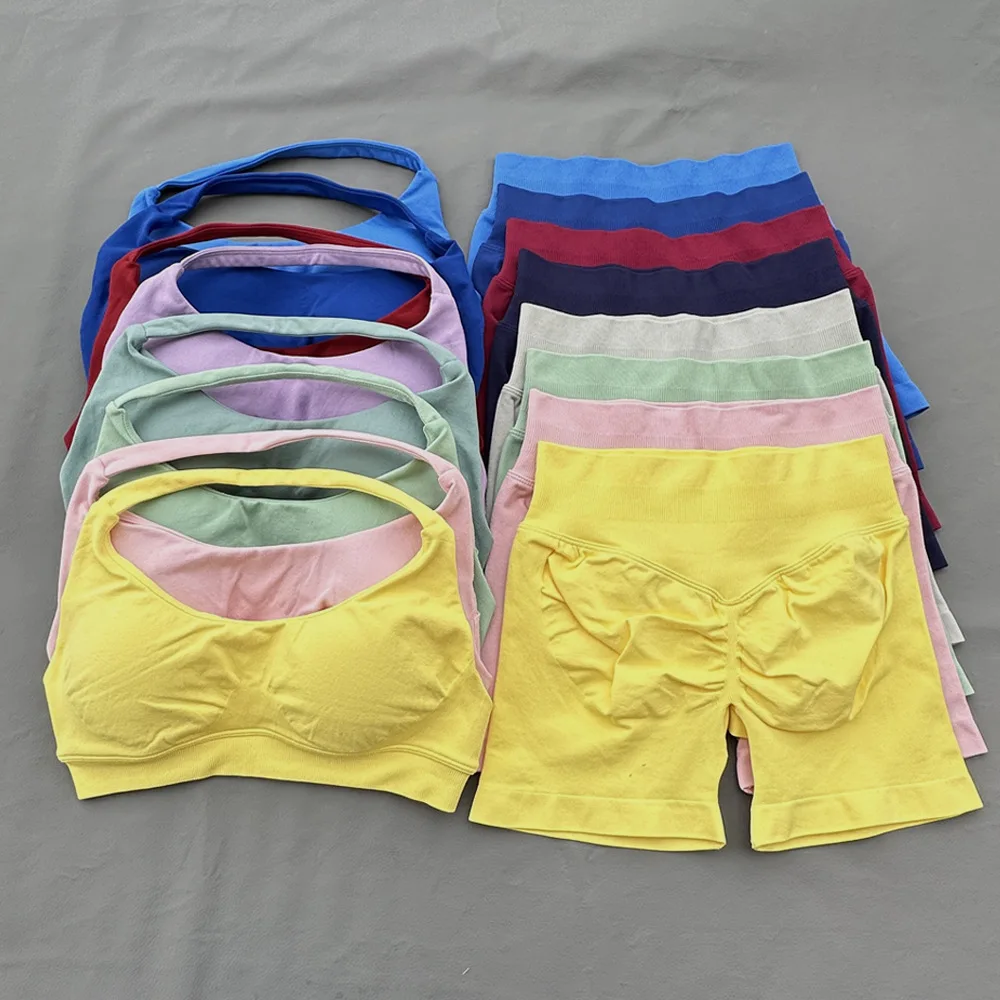 

2 Pieces Yoga Suit for Women Seamless Fitness Gym Clothes Halter Sports Bra Matching Impact Shorts Workout Sets Gym Outfit