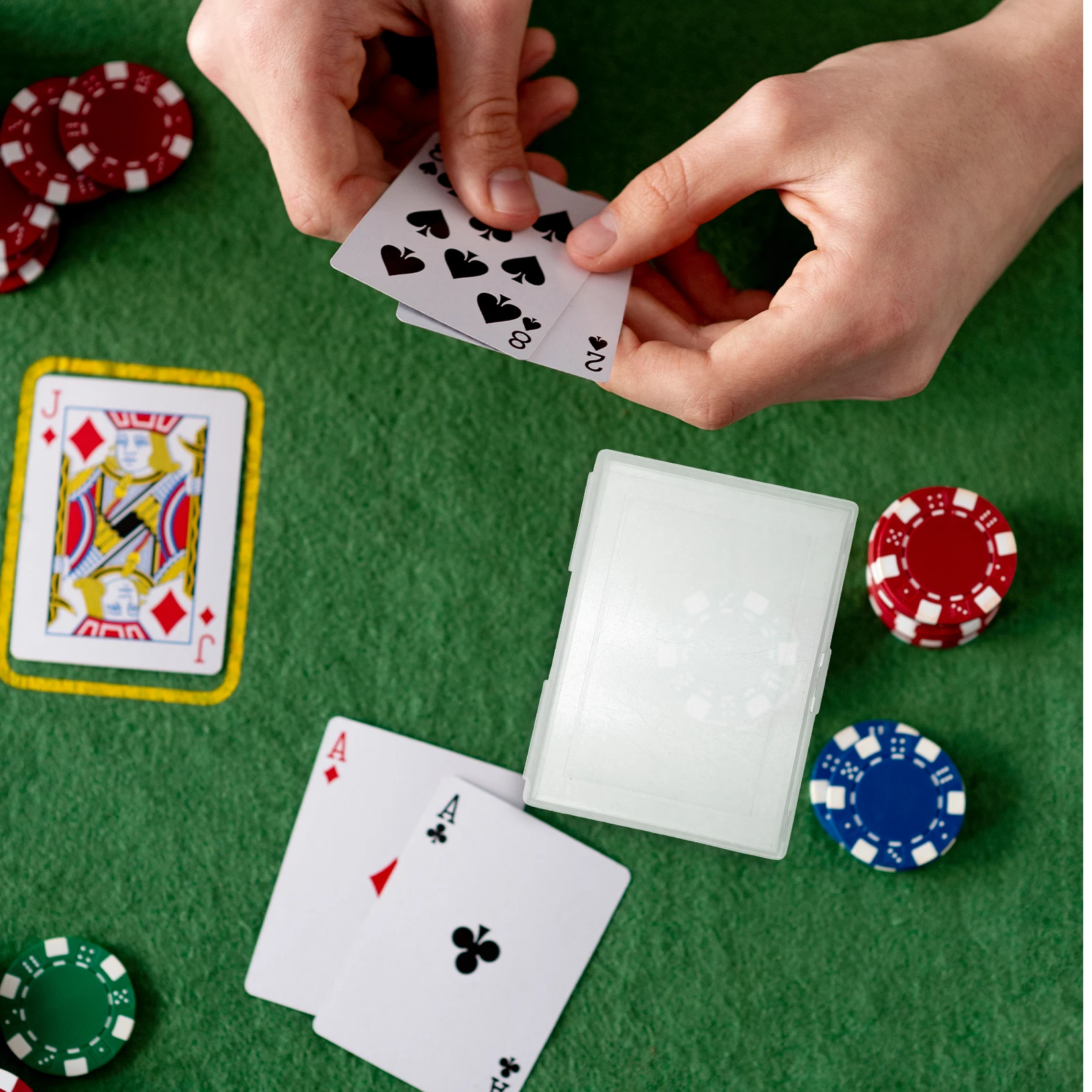 

2Pcs Transparent Playing Card Case Card Storage Box Portable Deck Holder Clear Compact Organizer Deck of Cards Holder