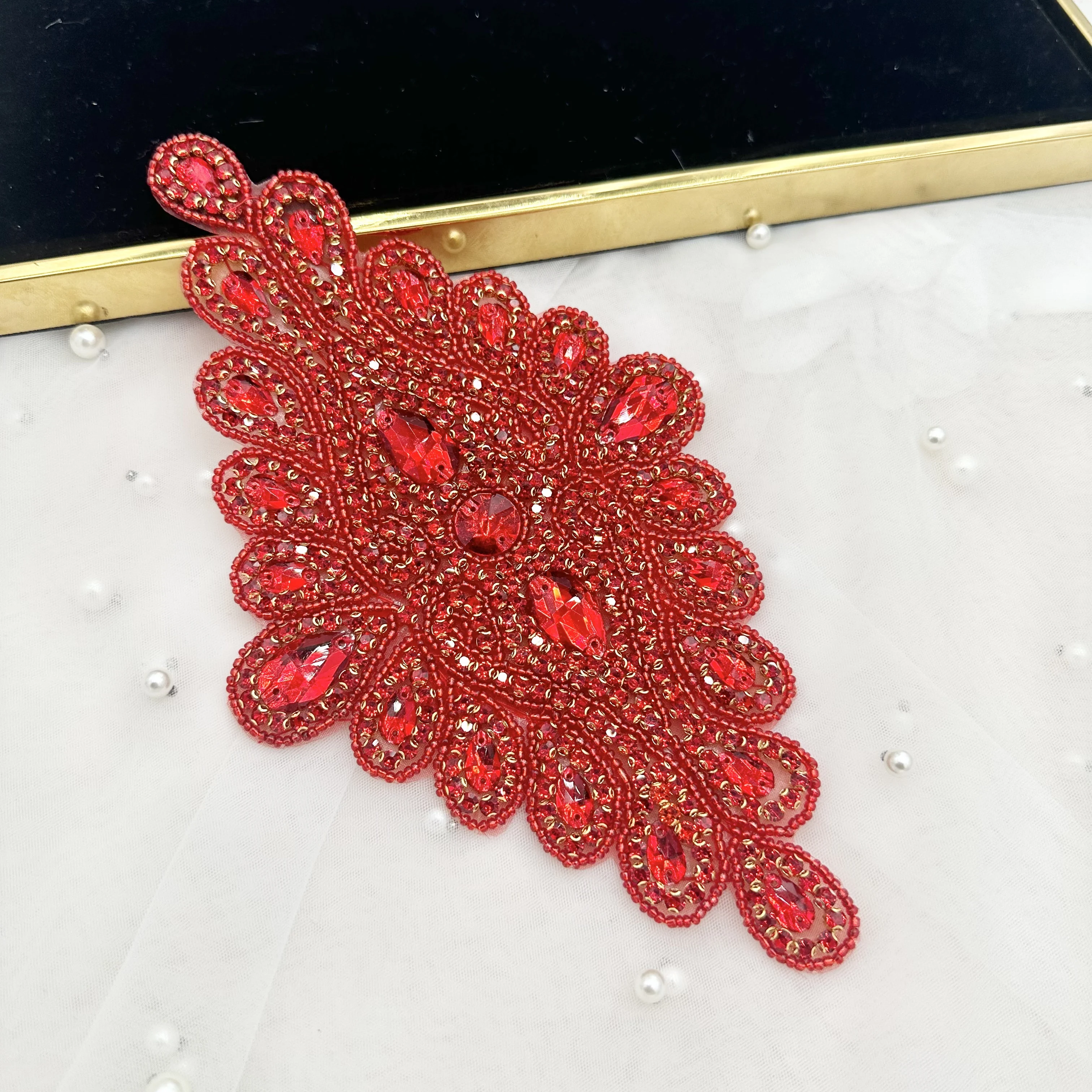 Ceinture à fleurs en strass avec patch de perles de verre colorées cousues à la main et à coller à l'arrière, Matériel DIY pour accessoires de robes de soirée pour femmes