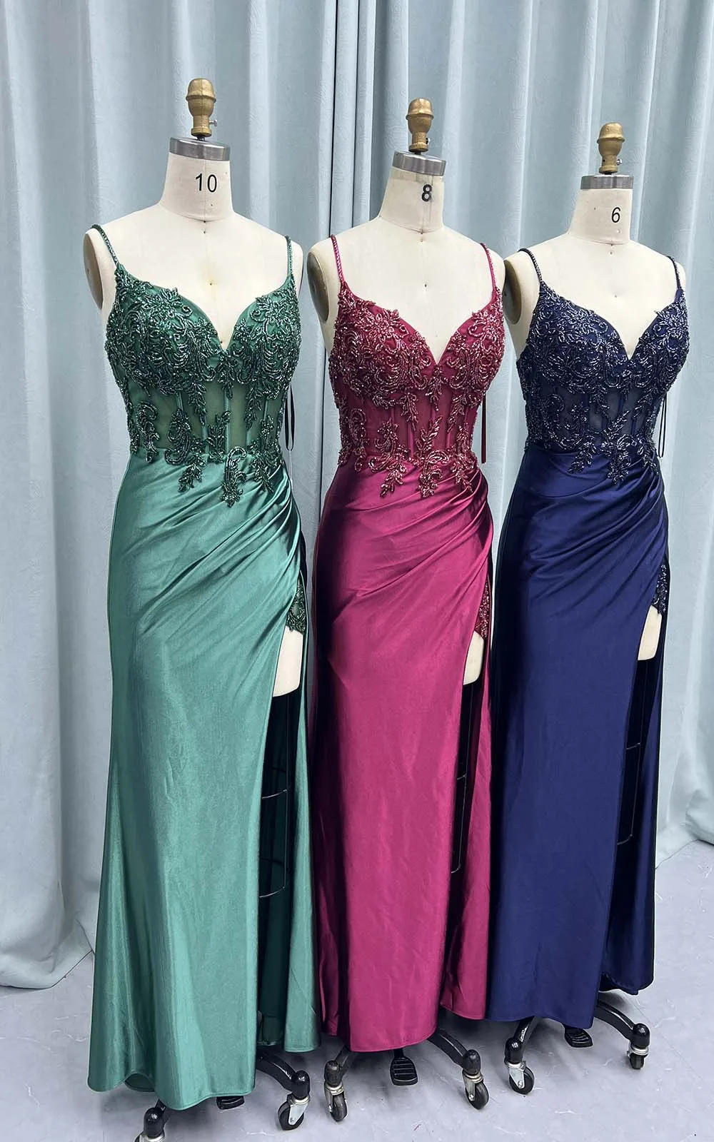 YQLNNE Navy Blue Satin Long Prom Dresses Spaghetti Straps Beading Red Carpet Gown Vestidos de Gala