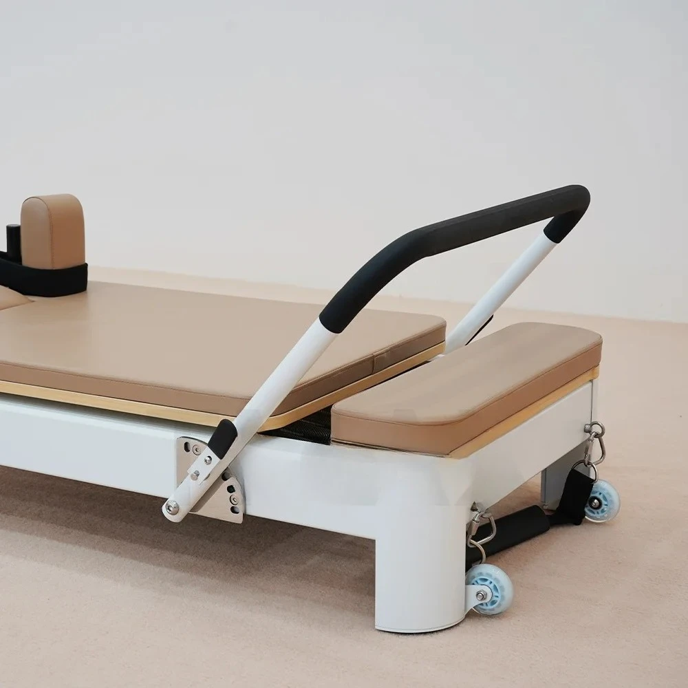 DZ135A Gym Fitness Pilates Equipment Sliding Bed Aluminum Alloy Reformer Bed