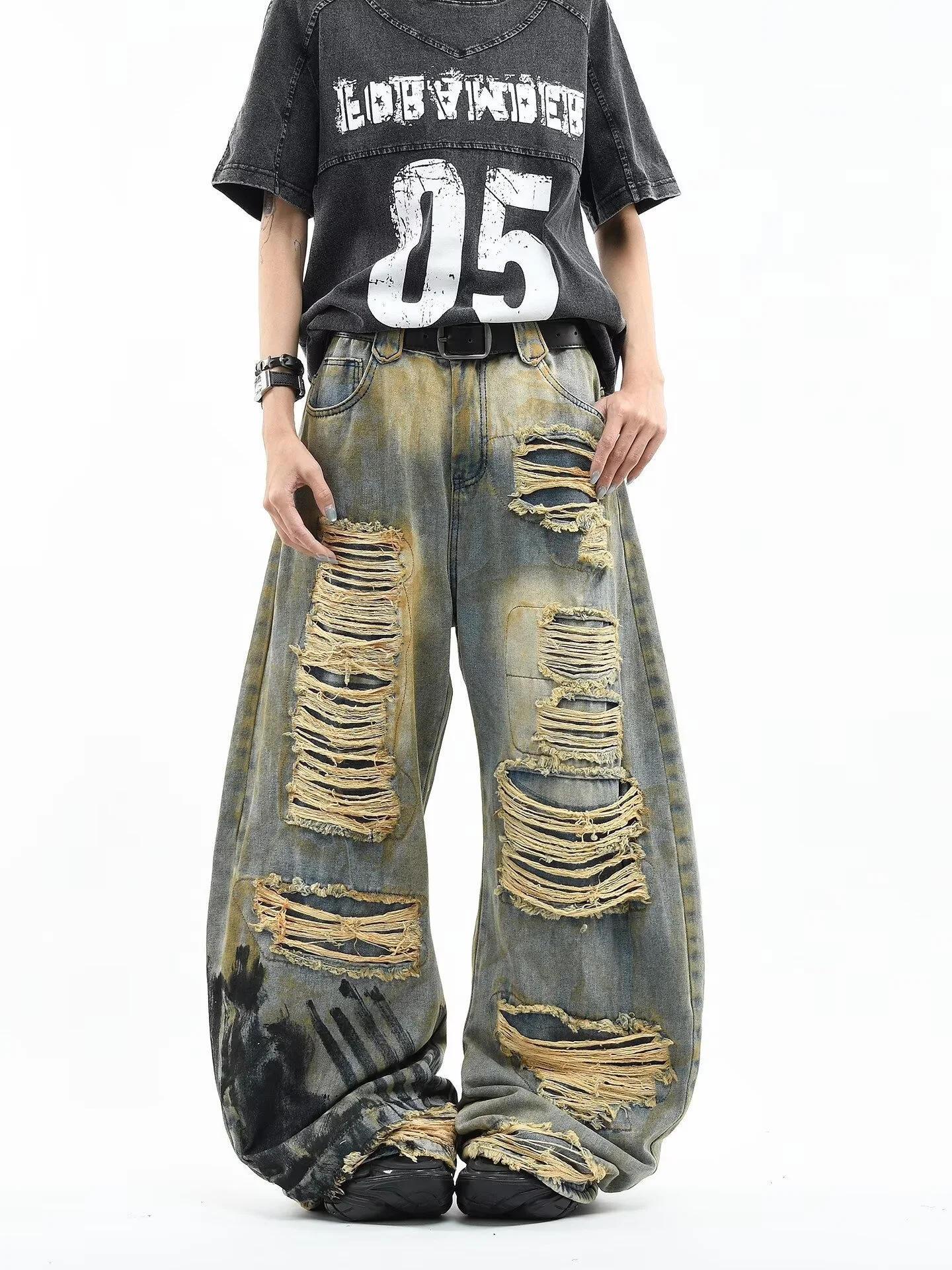 

Retro Washed American Vibe Hole Denim Jeans Loose Wide Leg Street Style for Men And Women Summer Casual Straight Cut