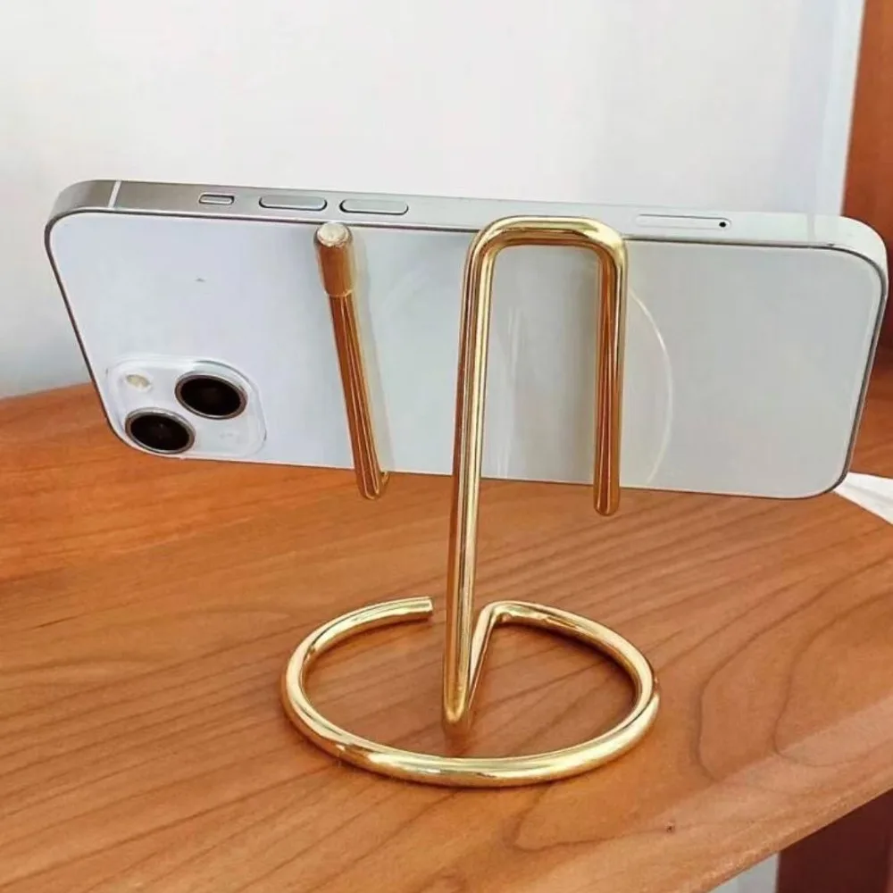 

Cell Phone Stand for Desk, Business Card Holder,Cute Metal Cell Phone Stand, Metal Wire Cellphone Cradle Dock for Phone Tablet