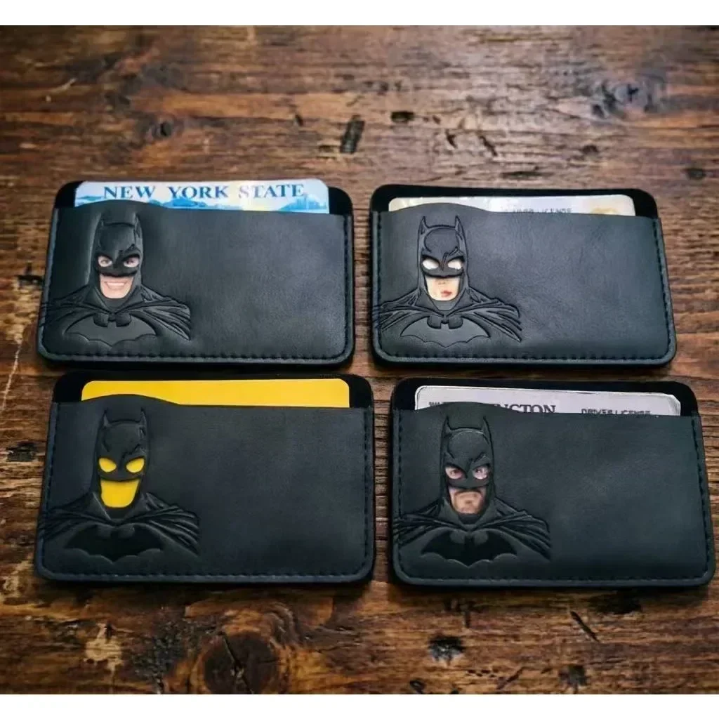 1 pièce Porte-carte d'identité en cuir 2026 avec masque de super-héros anime, cadeau personnalisé unique pour les fans