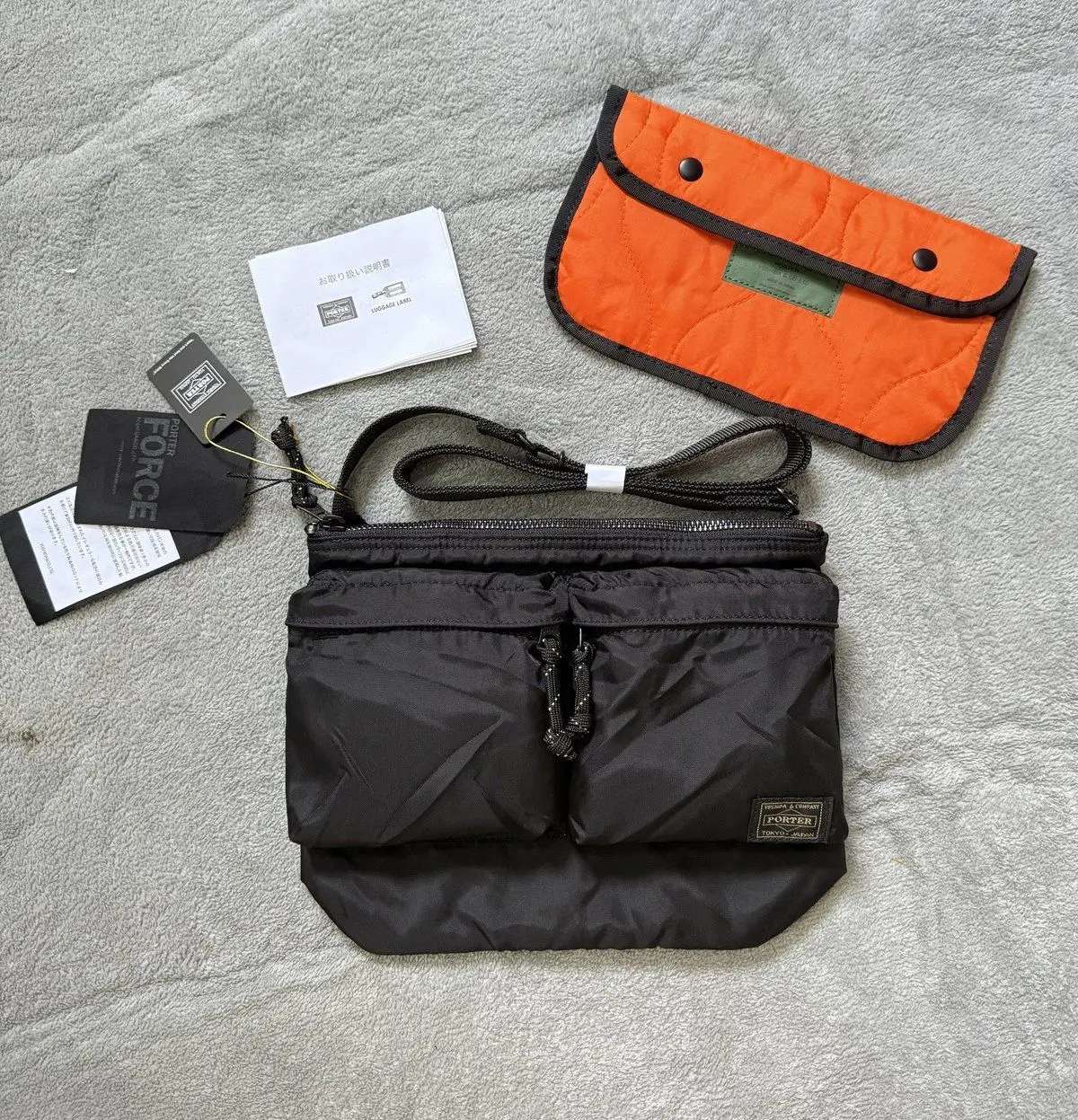 

Men's Crossbody Bag: Compact Size, Large Capacity, Versatile Design, Niche Aesthetic, Shoulder Bag