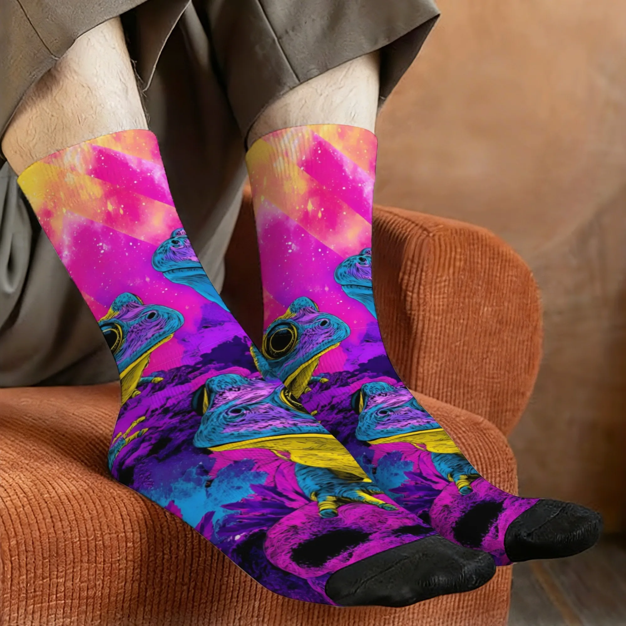 Novel Harajuku Retro Psychedelic Neon Frog Pattern Crew Socks Purple Pink Gradient Base Mid-Calf Socks Edgy Casual Wear