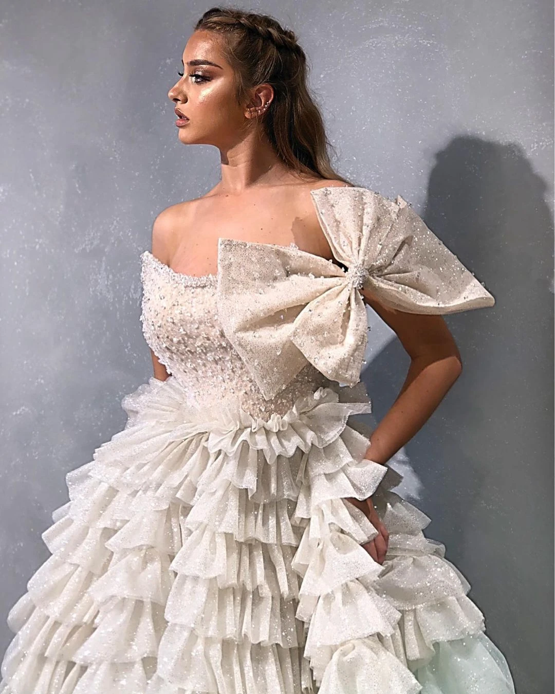 2024 Gradient Wedding Dresses Sweetheart One Shoulder With Sequins Romantic Ruffles Puffy Tulle Wedding Ball Gown Robe De Mariée