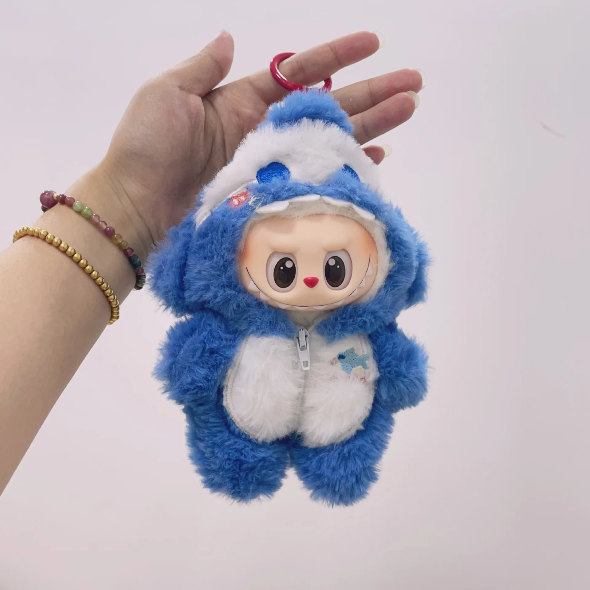 

Clothes For Labubu Dolls Shark Onesie 15/17Cm For LABUBU Sitting Party 1St 2Nd 3Rd Gen Plush Jumpsuit Apparel Accessories