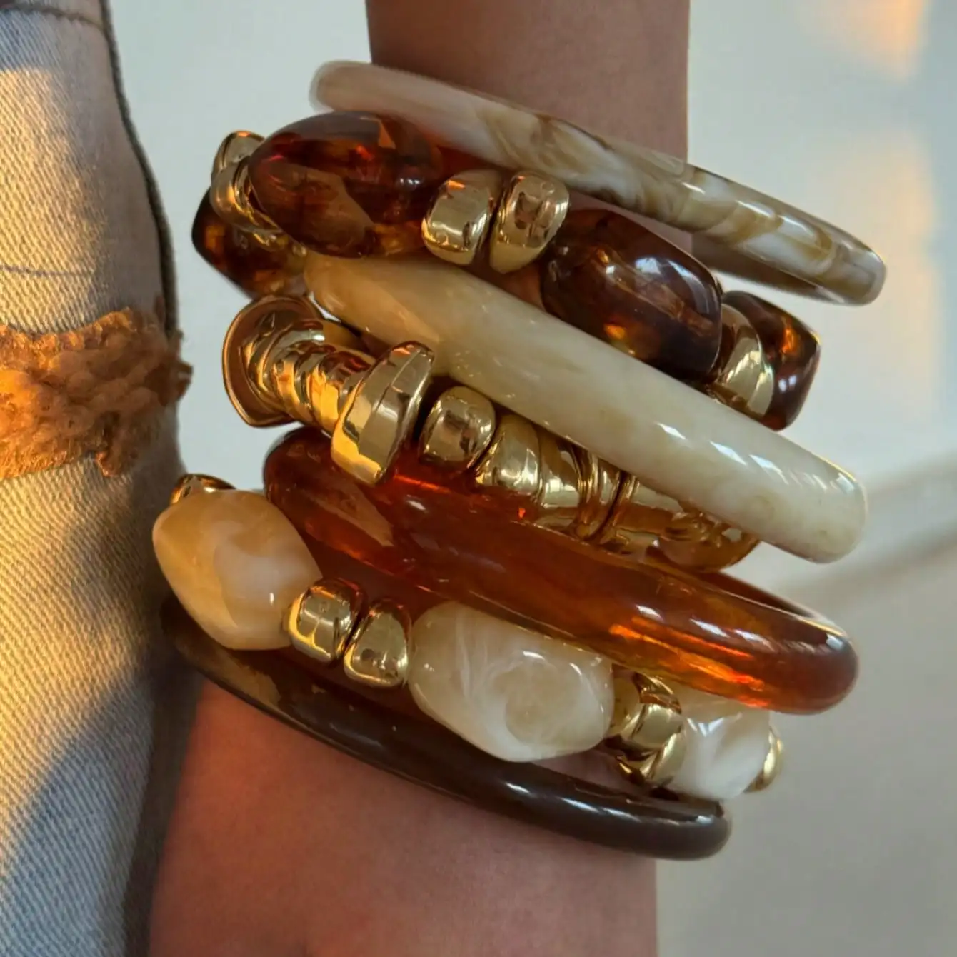 7Pcs Gorgeous Elegant Amber Ivory Geometric Resin Metal Bead Bracelet Women's Jewelry for Everyday Wear Holiday Parties Gift