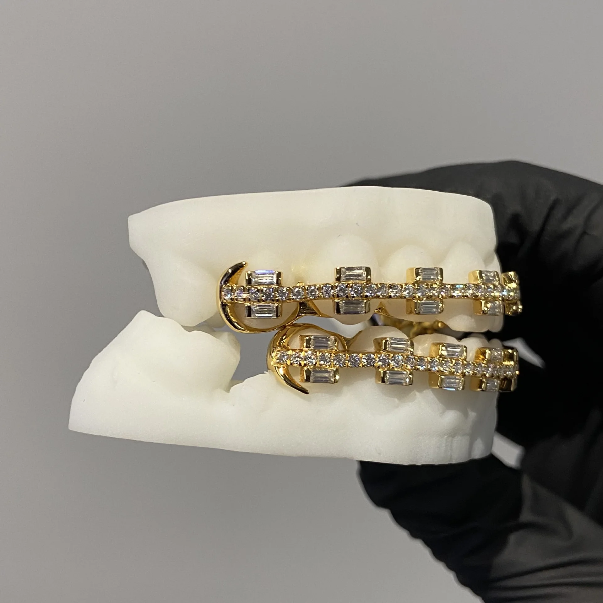 Gold-plated Brace Grill Top 8 Bottom 8 European And American Cross-border Hot-selling Grillz