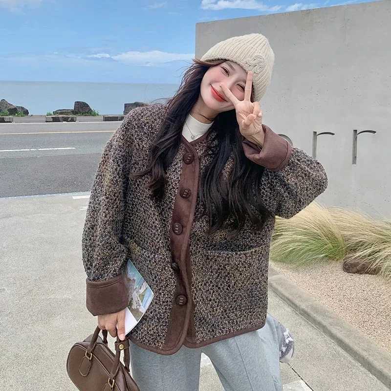 Coffee Colored Small Fragrant Style Jacket for Women in Winter Korean Version Loose fit Slimming Thick Warm Short Top JJ1043