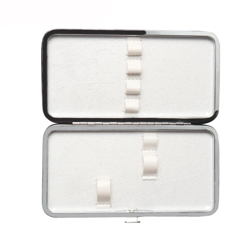 まつげピンセットボックス PUレザー製 空ボックス まつげエクステ用品 ビューティークリップ はさみ収納ボックス ポータブル眉毛ピンセットケース