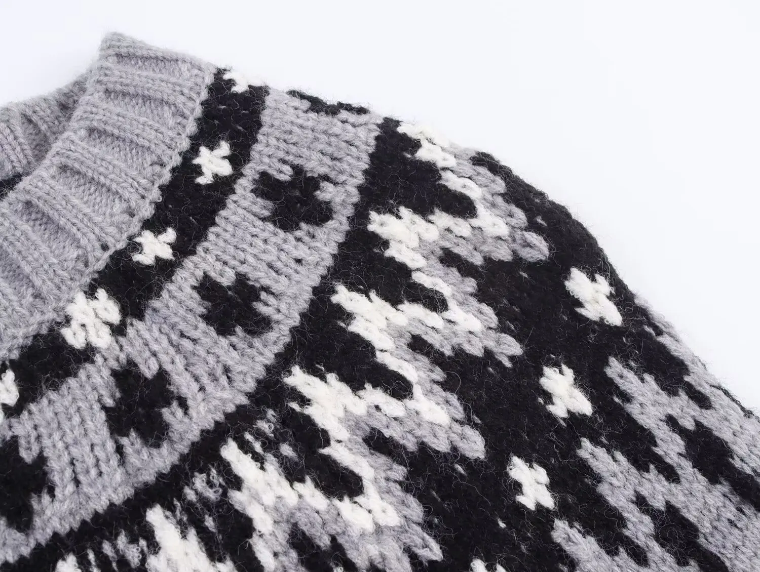 European and American early autumn simple jacquard and age-reducing girl-style short knitted sweater cardigan jacket