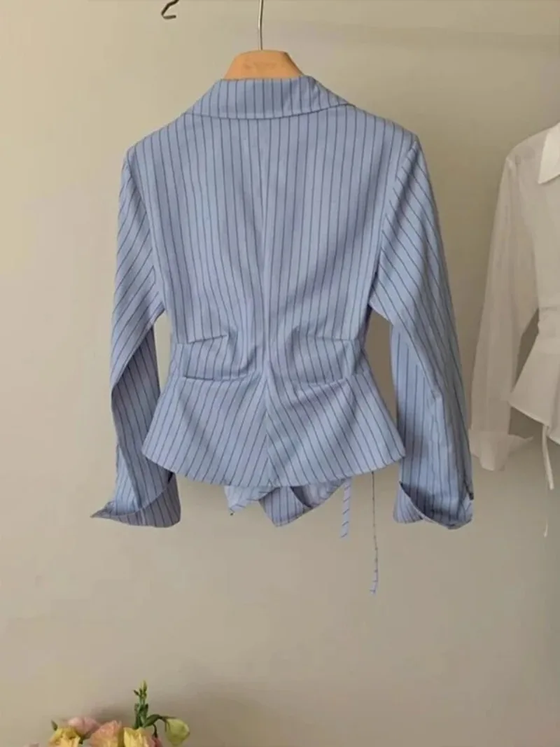 2025 Autumn New Korean Edition Fashionable Design Irregular Waist slimming Fashionable Striped Shirt Top versatile Women's Wear