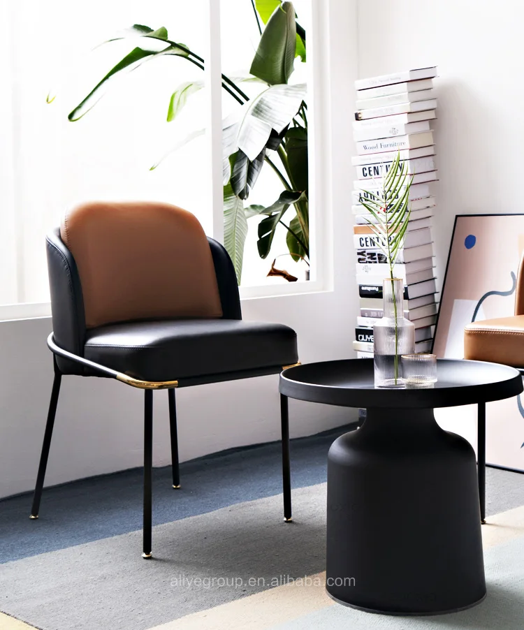 Chaise moderne en cuir souple avec pied en acier inoxydable, meubles de maison de luxe, pied en métal, salle à manger et café, haute qualité