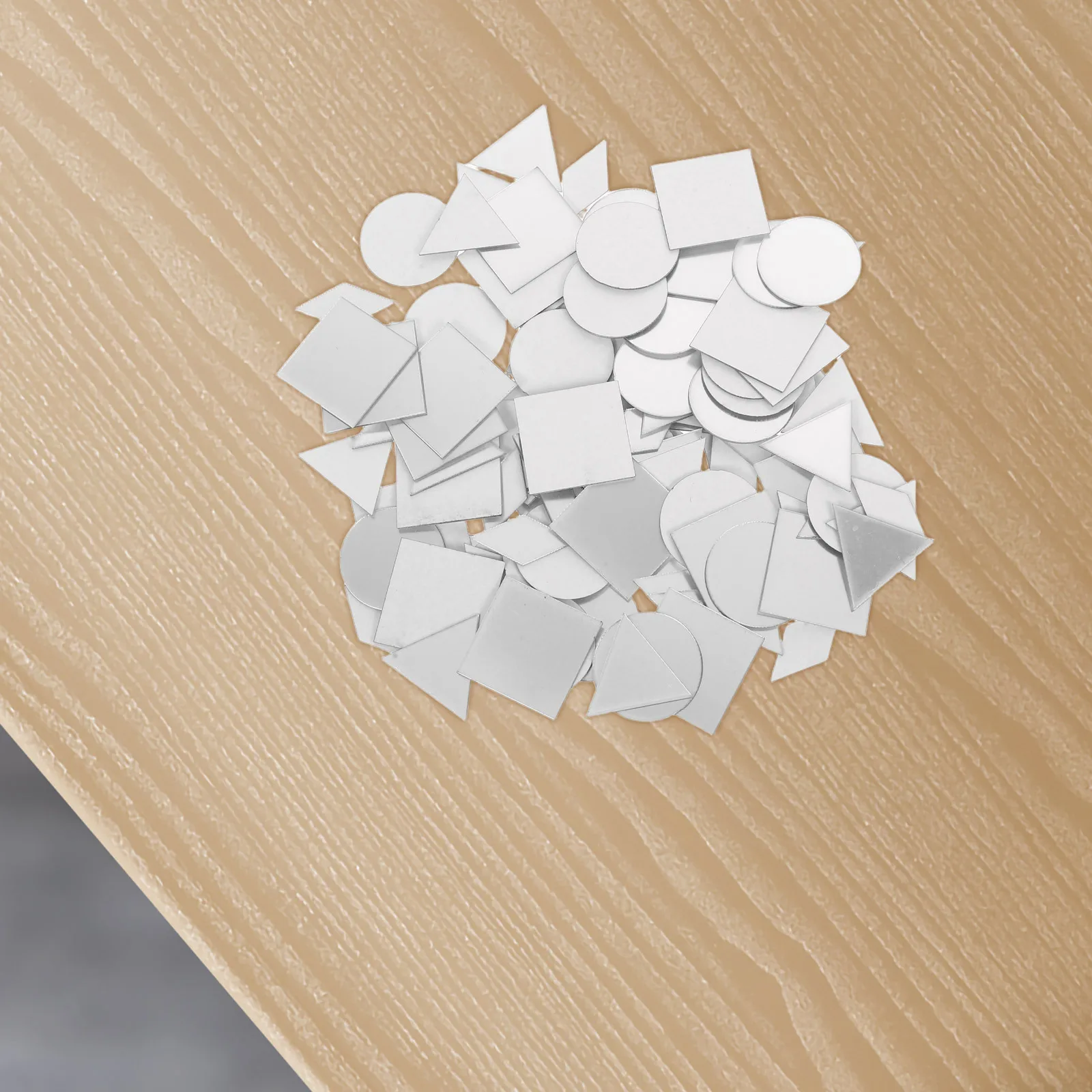 100 قطعة ملصقات جدار مرآة ثلاثية الأبعاد تصميم هندسي سطح عاكس لغرفة النوم غرفة المعيشة المدخل ركن جدار ديكور سهل